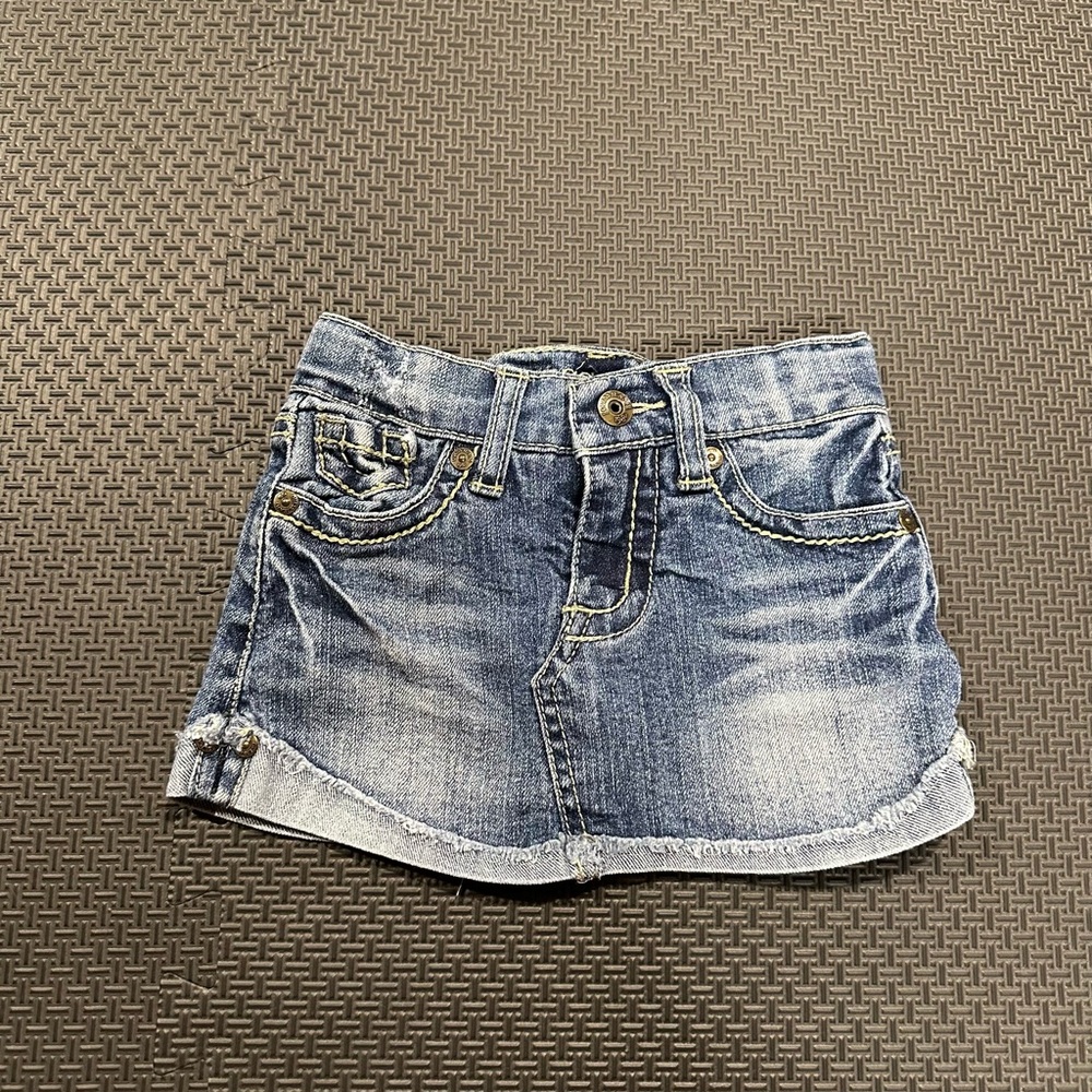 3/27$ Guess Toddler Blue Denim jean skirt size 3T